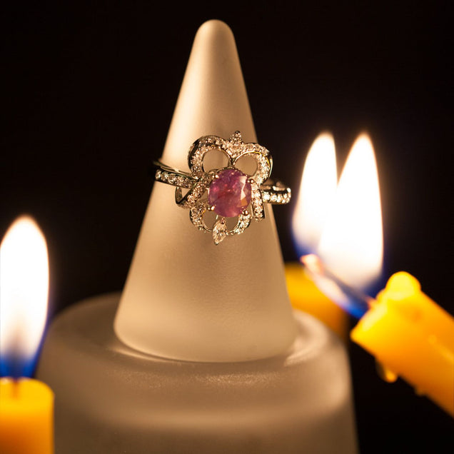Stunning Natural Alexandrite Vintage Ring - 2.09ctw Alexandrite Stone, Accented By Fiery Diamonds - The Alexandrite