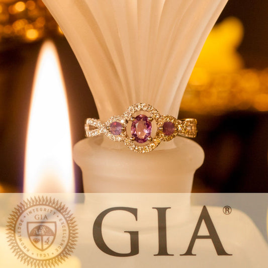 A platinum ring featuring a 0.40ct GIA-certified natural alexandrite, with hints of amethyst hues