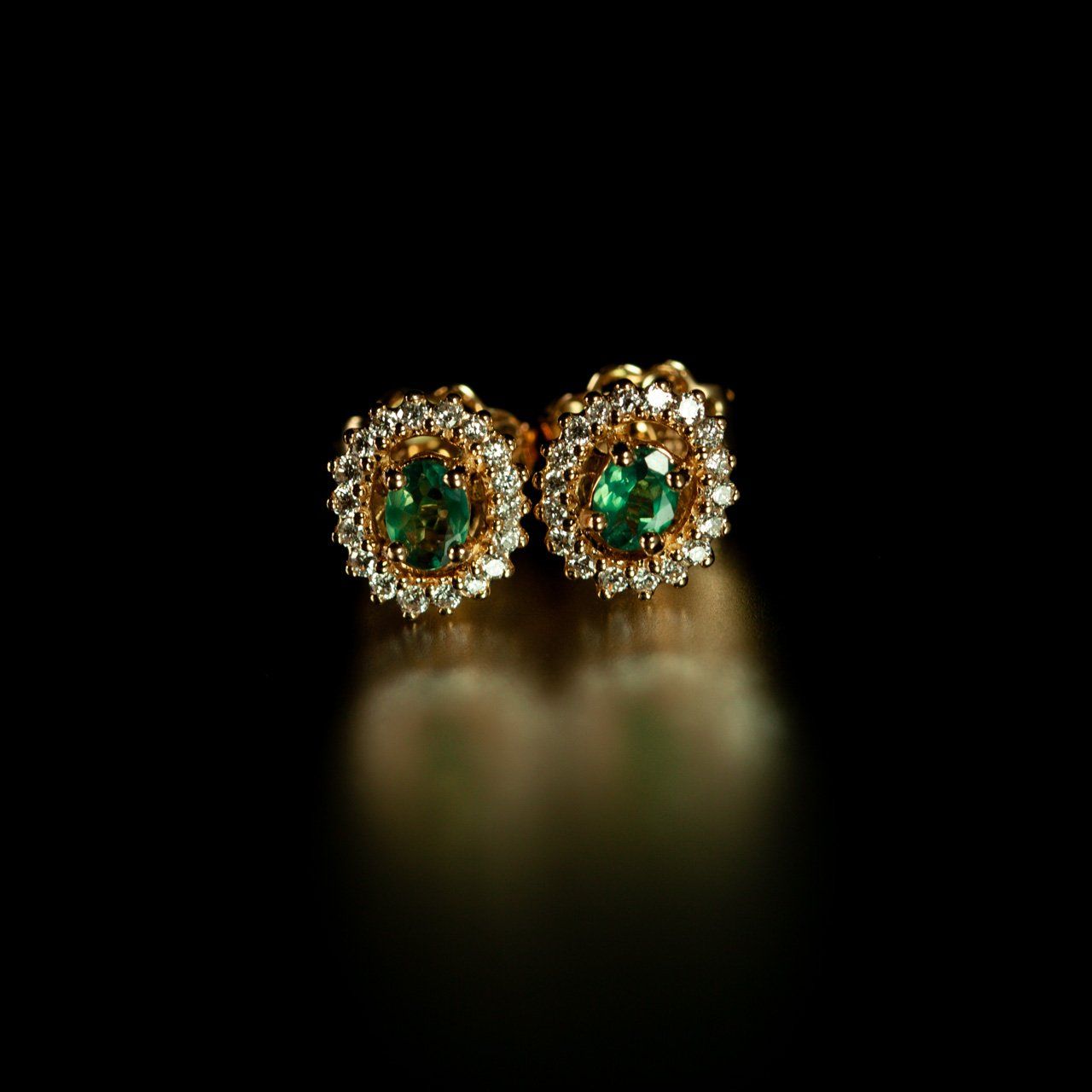 18k Yellow Gold Stud Earrings