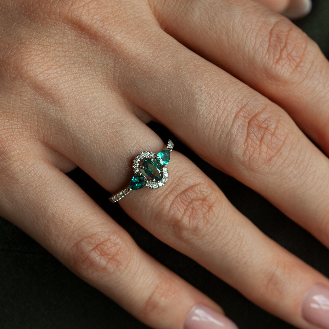 1.23ctw Natural Alexandrite Platinum Ring