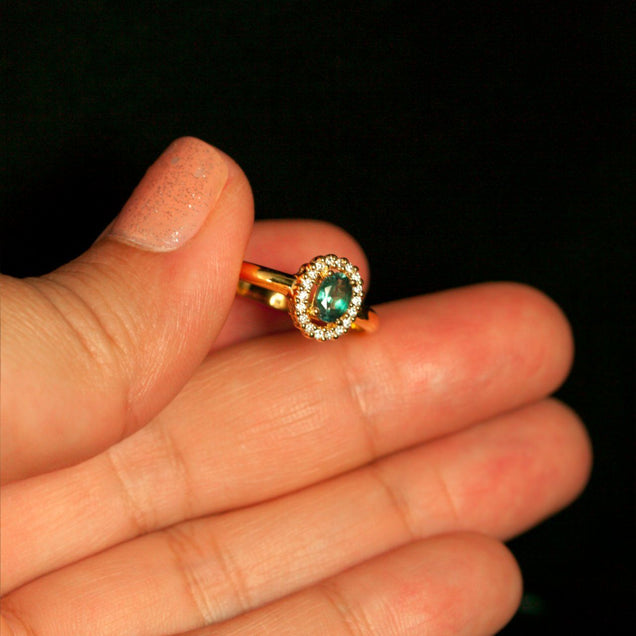 Natural Alexandrite June Birthstone Diamond 18k Yellow Gold Ring - The Alexandrite