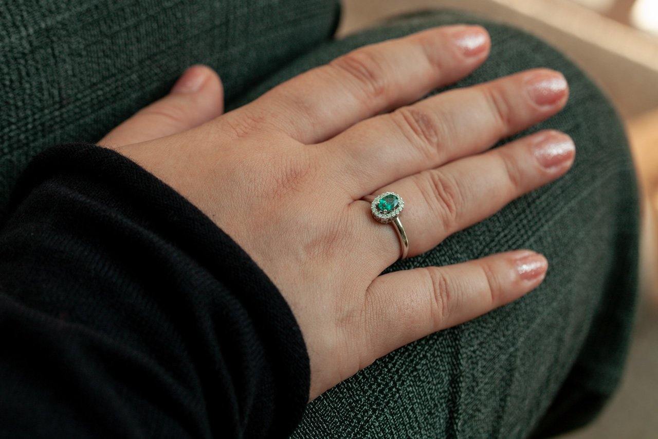 Natural Alexandrite Diamond 18k Gold Engagement Ring - The Alexandrite