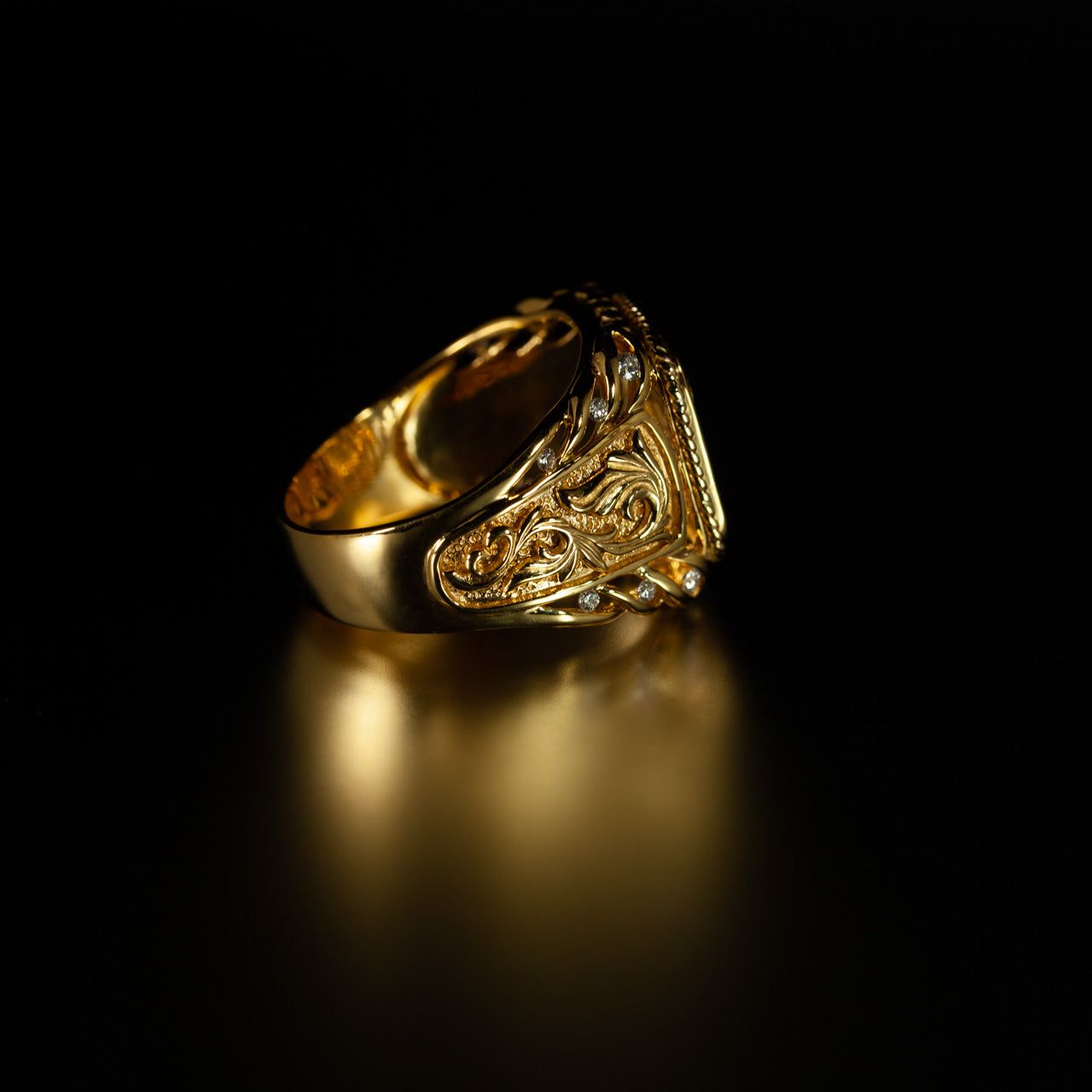 Heavy 18k Yellow Gold Men's Signet Ring with Diamonds - The Alexandrite