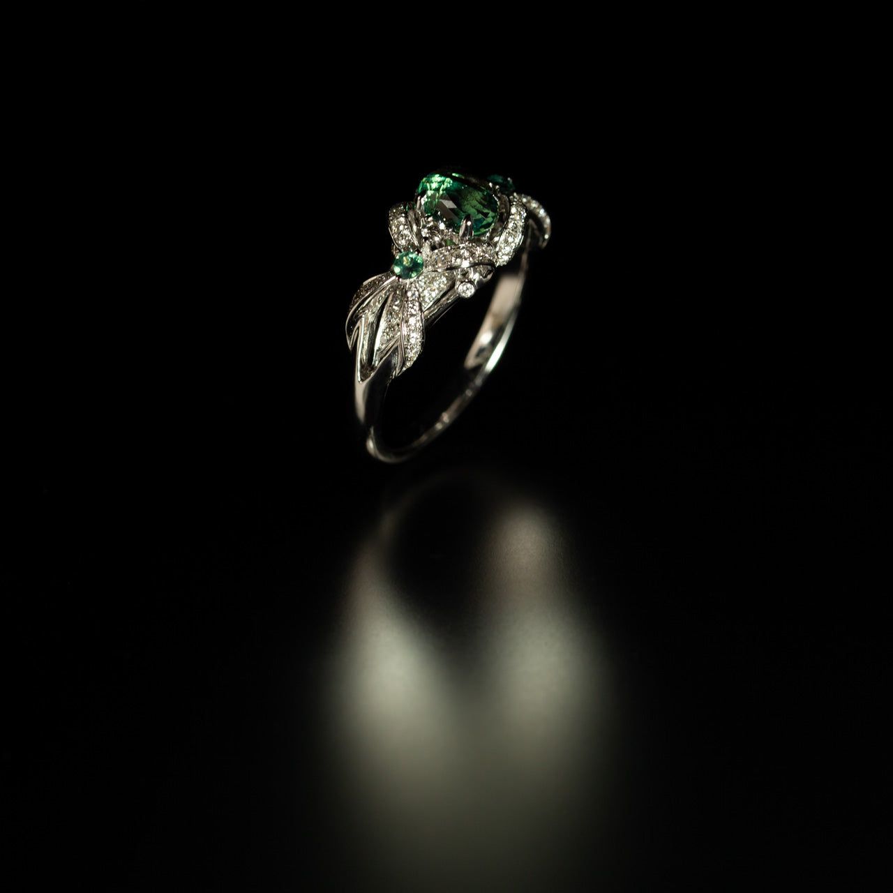True Masterpiece of Jewelry Art. 1.57ctw Natural Alexandrite Diamond 18k White Gold Ring - The Alexandrite