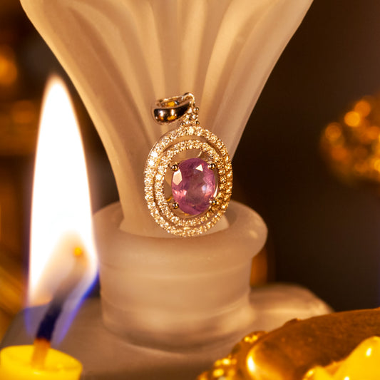 Detailed view of the 1.35ct natural Alexandrite pendant in 18k white gold with a pink hue